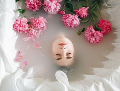 URUTAN PUTERI LINDUNGAN BULAN